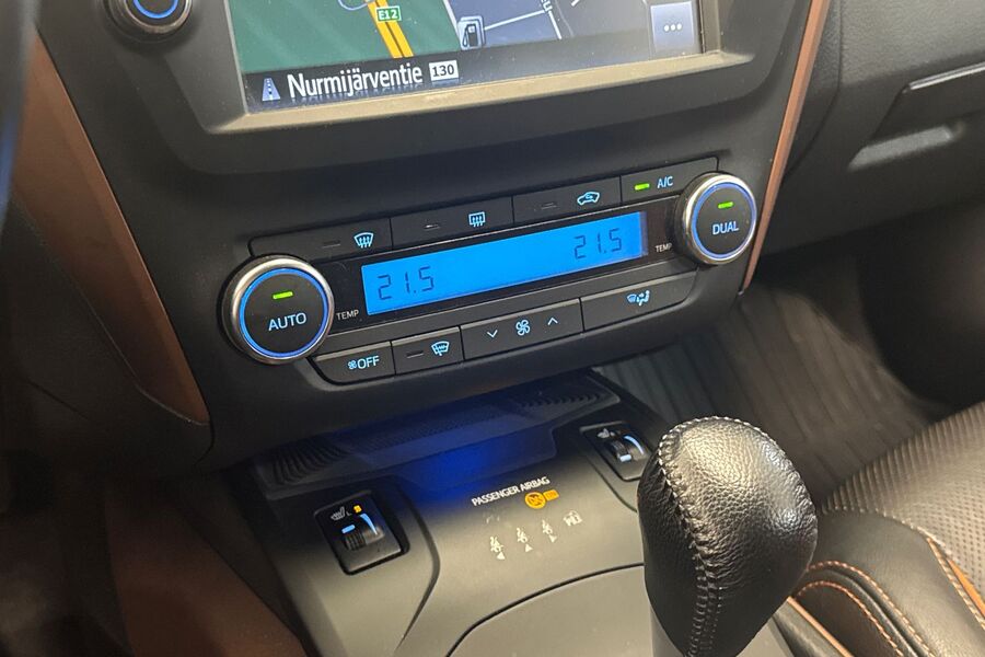 Toyota Avensis vaihtoauto