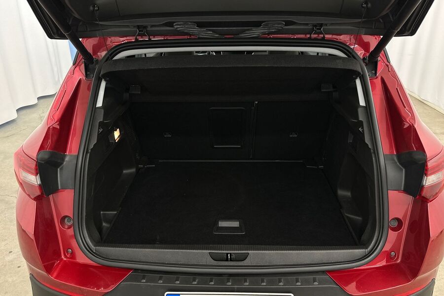 Opel Grandland X vaihtoauto