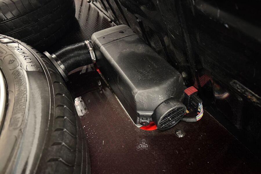 Ford Transit Courier vaihtoauto