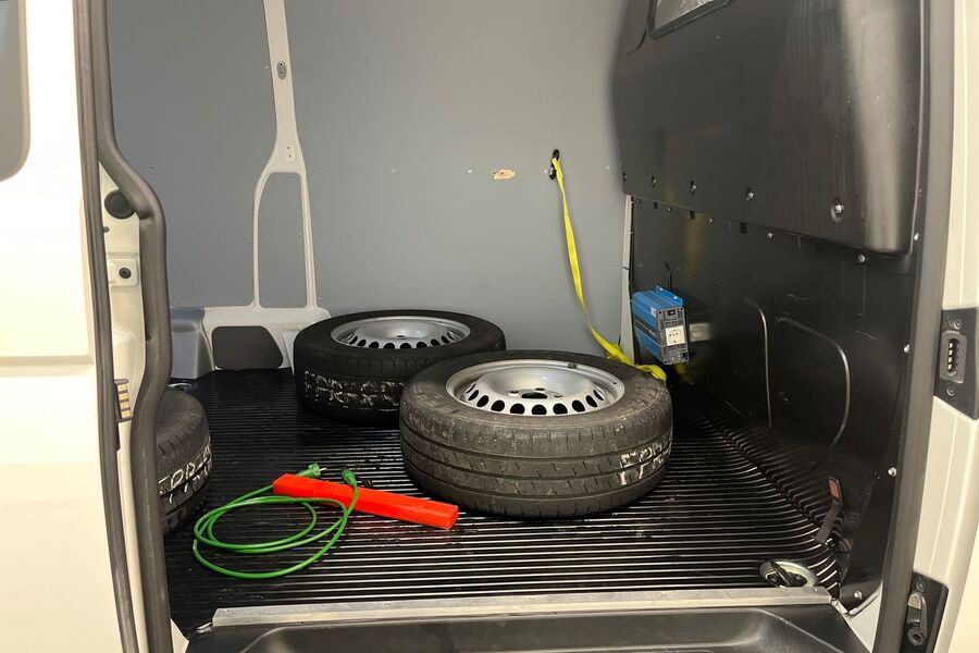 Volkswagen Transporter vaihtoauto