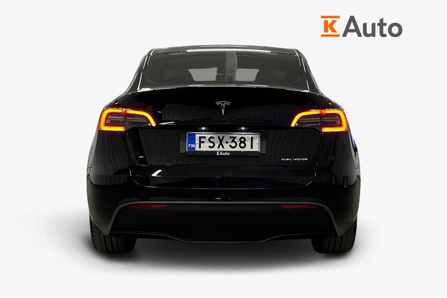 Tesla Model Y vaihtoauto