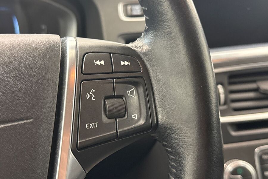 Volvo V60 Cross Country vaihtoauto