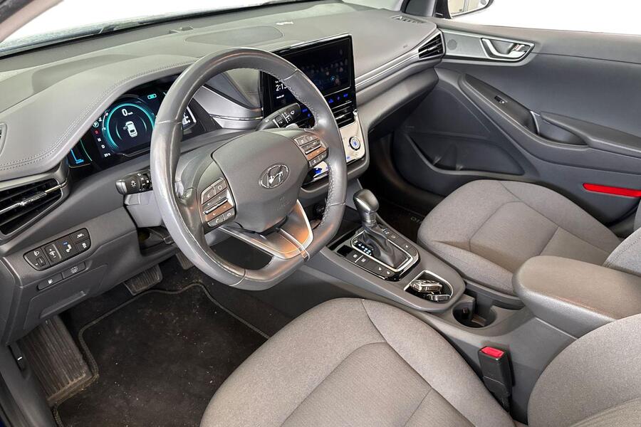 Hyundai IONIQ hybrid vaihtoauto