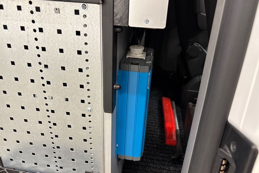 Volkswagen Caravelle vaihtoauto