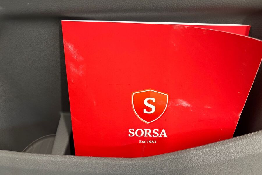 Volkswagen Caravelle vaihtoauto