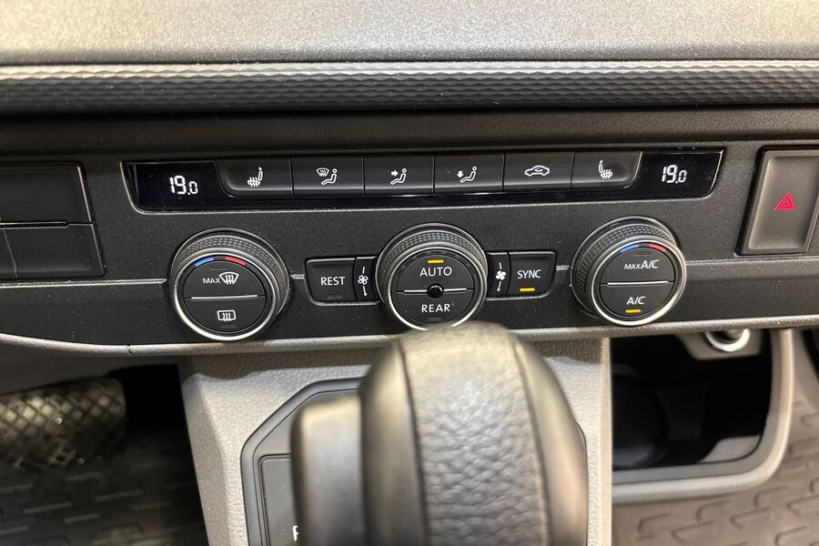 Volkswagen Caravelle vaihtoauto