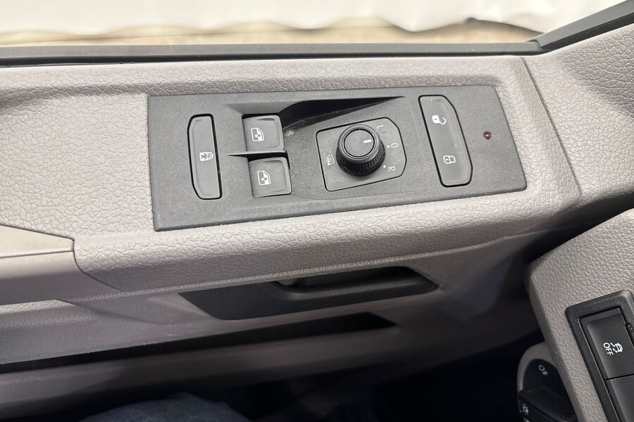 Volkswagen Caravelle vaihtoauto