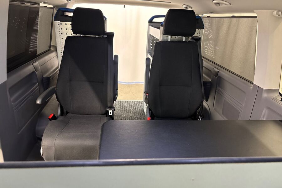 Volkswagen Caravelle vaihtoauto