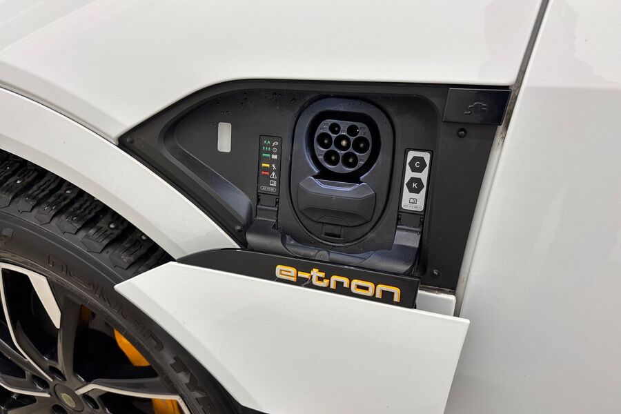 Audi e-tron vaihtoauto