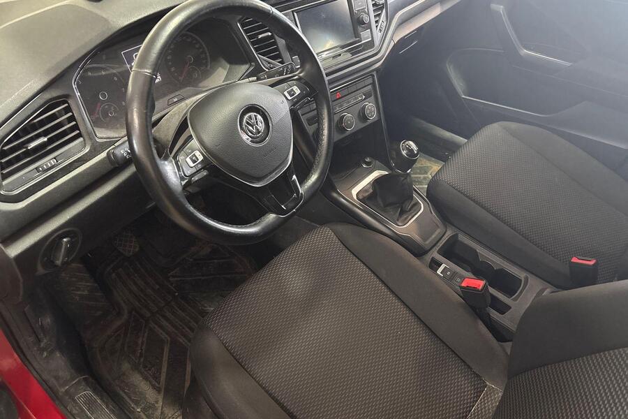 Volkswagen T-Roc vaihtoauto