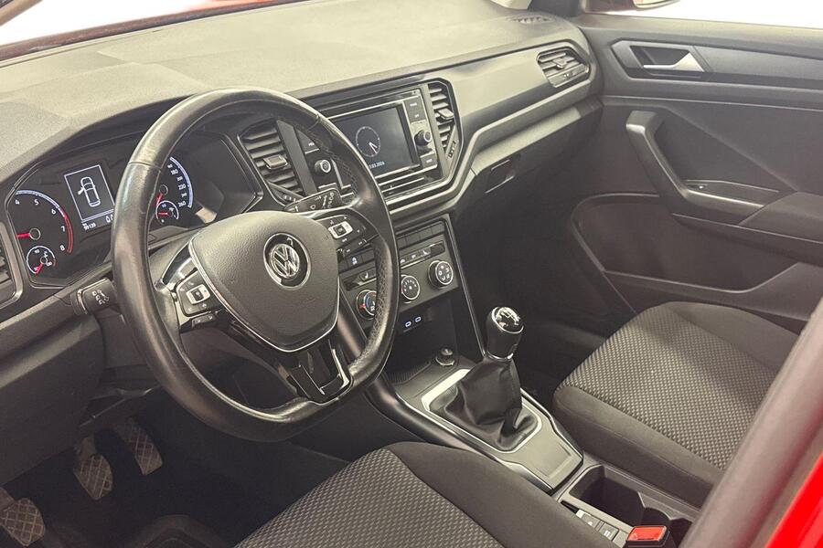 Volkswagen T-Roc vaihtoauto