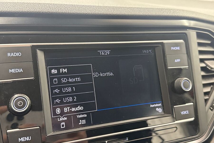 Volkswagen T-Roc vaihtoauto