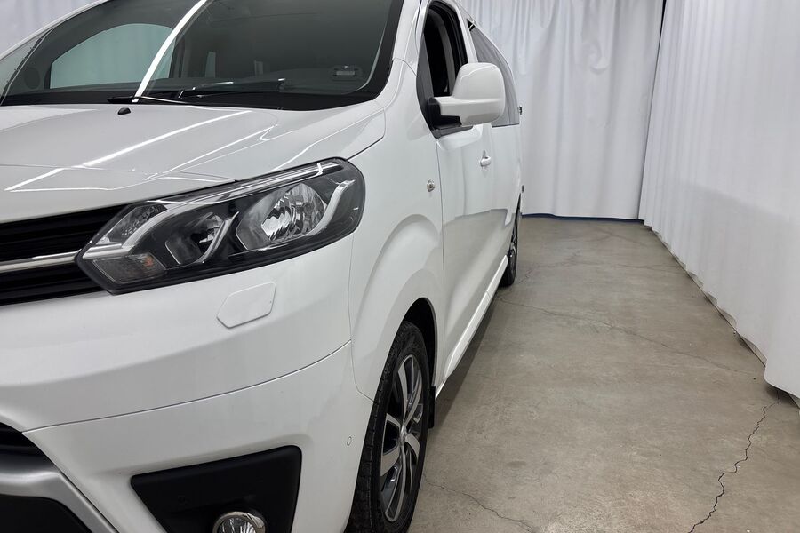 Toyota Proace Verso vaihtoauto