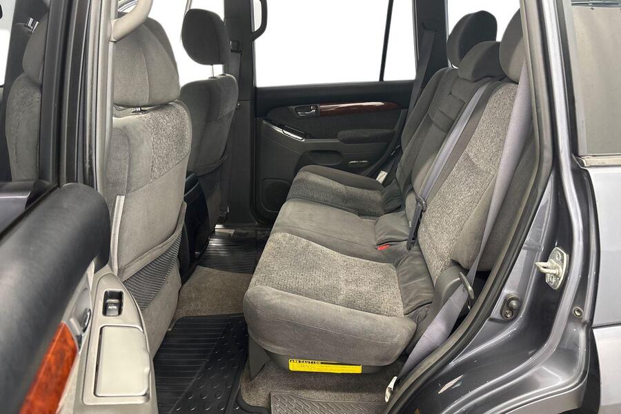 Toyota Land Cruiser vaihtoauto