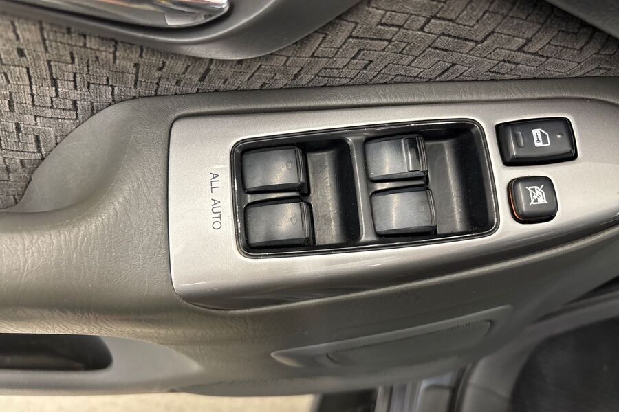 Toyota Land Cruiser vaihtoauto