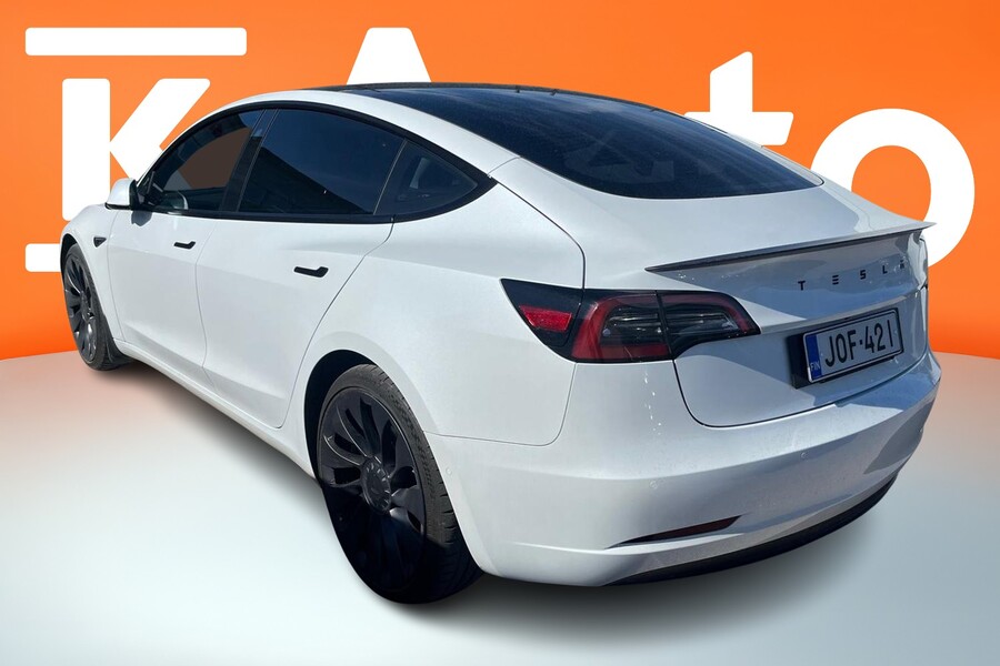 Tesla Model 3 vaihtoauto