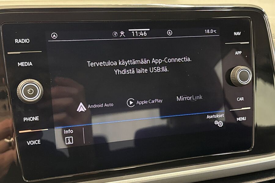 Volkswagen T-Roc vaihtoauto