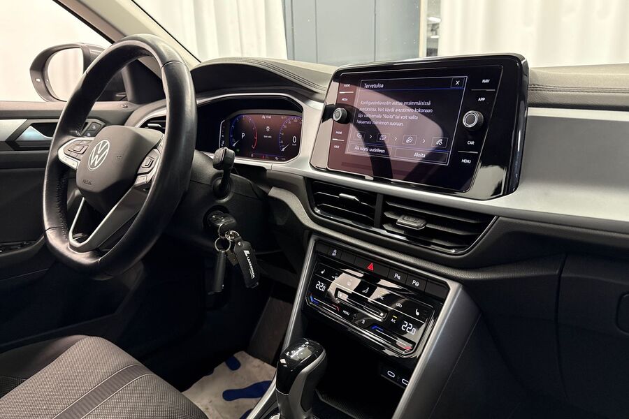 Volkswagen T-Roc vaihtoauto