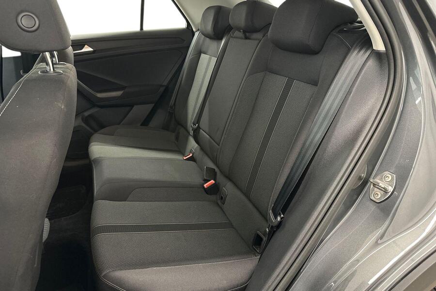 Volkswagen T-Roc vaihtoauto