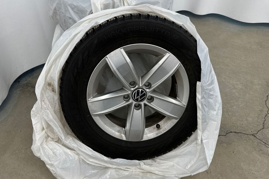 Volkswagen T-Roc vaihtoauto