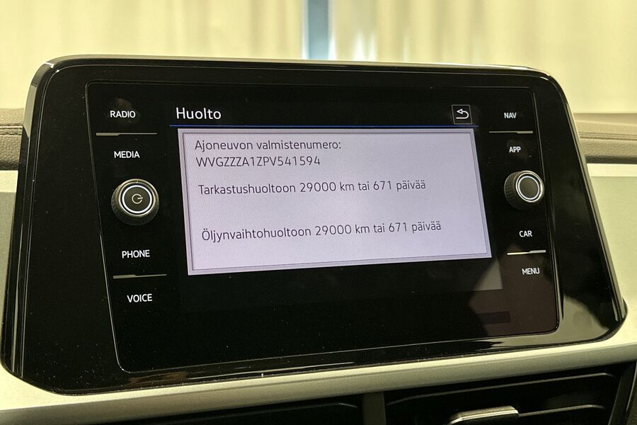 Volkswagen T-Roc vaihtoauto