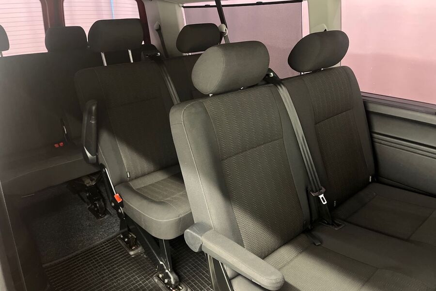 Volkswagen Caravelle vaihtoauto