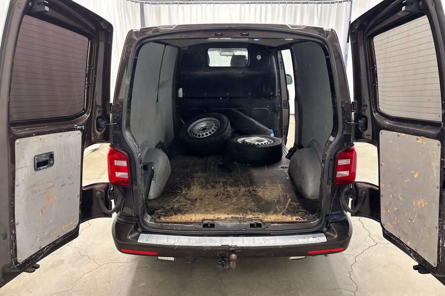 Volkswagen Transporter vaihtoauto