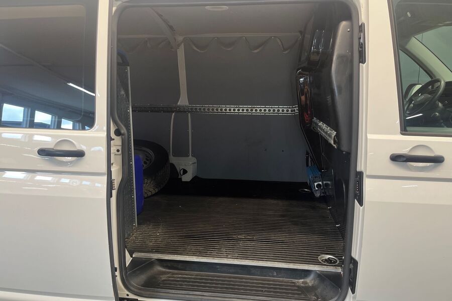 Volkswagen Transporter vaihtoauto