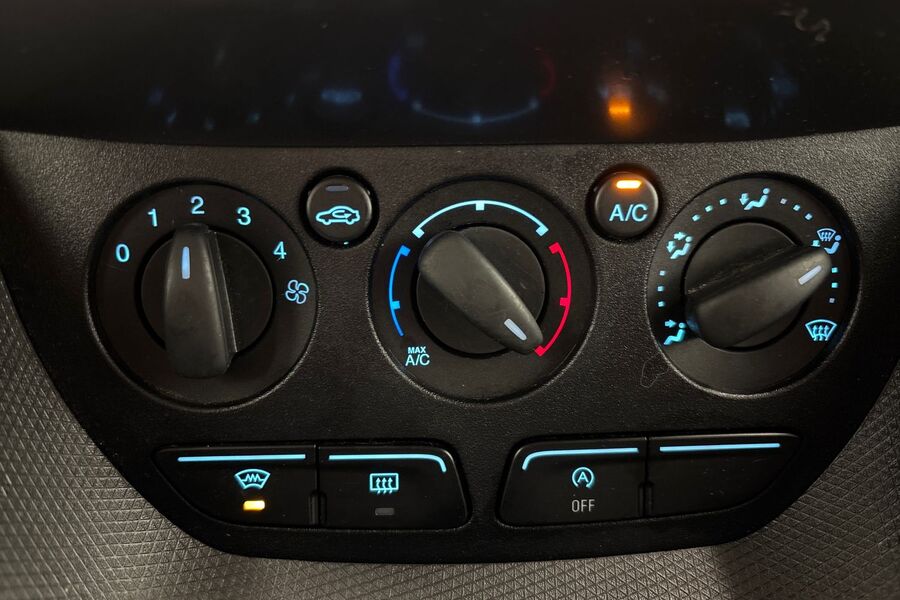 Ford Transit Connect vaihtoauto