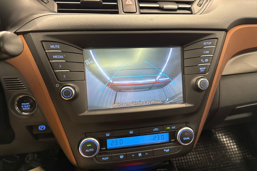 Toyota Avensis vaihtoauto