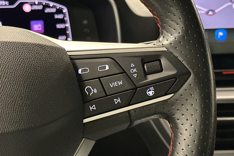 SEAT Leon Sportstourer vaihtoauto