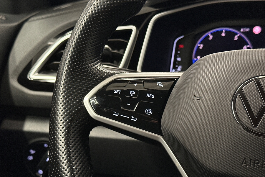 Volkswagen T-Roc vaihtoauto