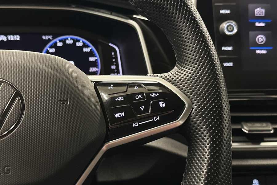 Volkswagen T-Roc vaihtoauto