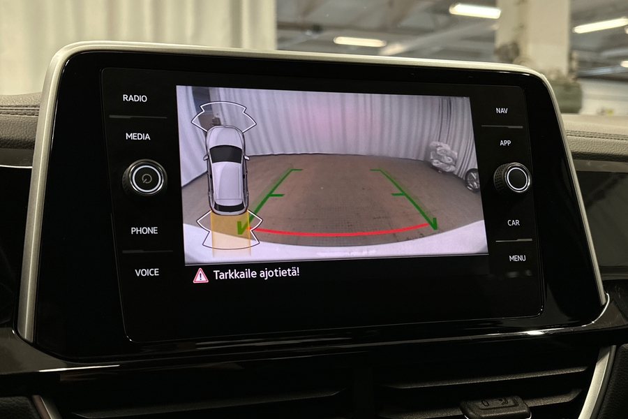 Volkswagen T-Roc vaihtoauto