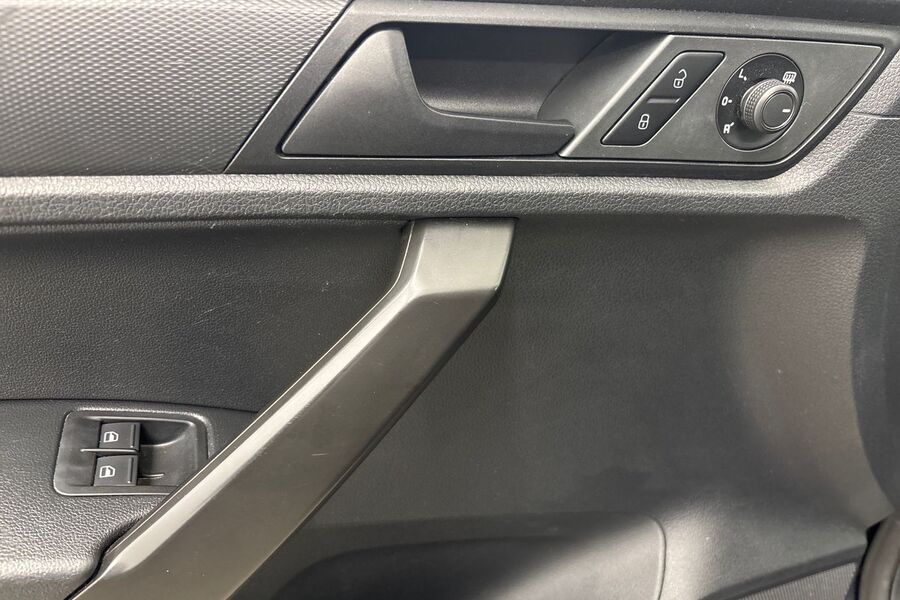 Volkswagen Caddy Maxi vaihtoauto