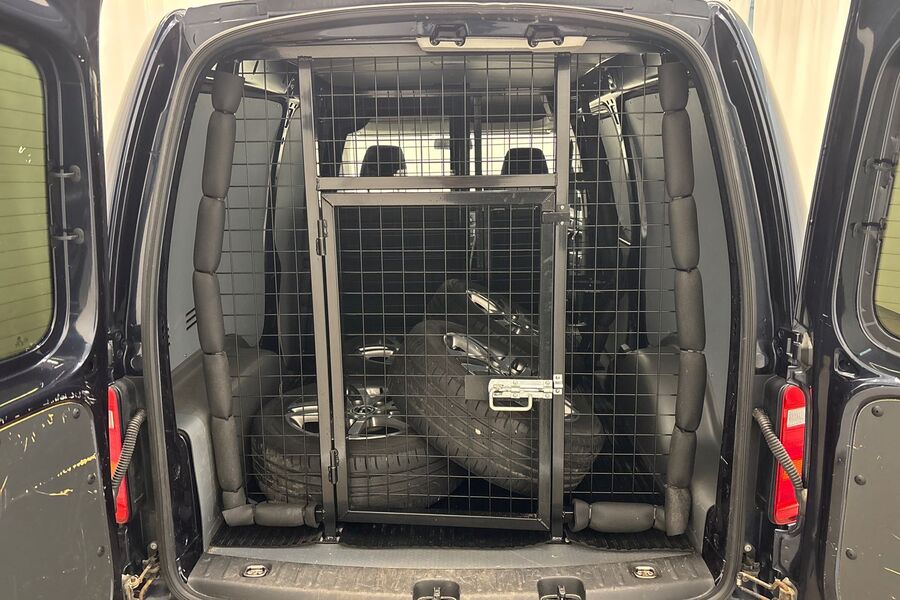 Volkswagen Caddy Maxi vaihtoauto