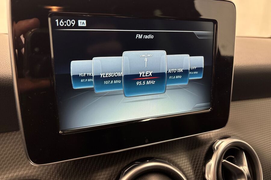 Mercedes-Benz GLA vaihtoauto