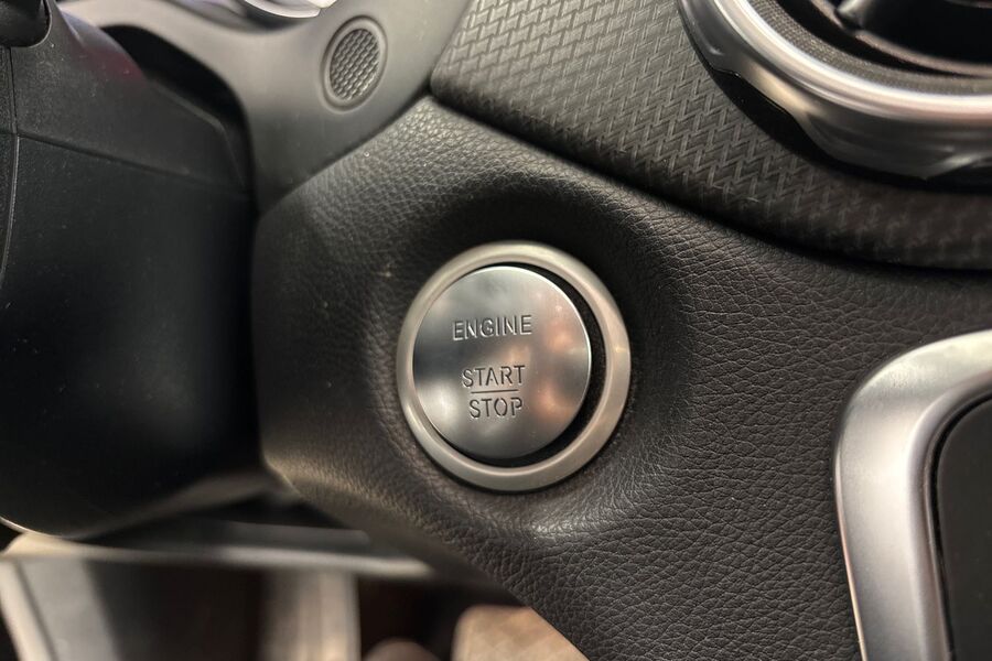 Mercedes-Benz GLA vaihtoauto