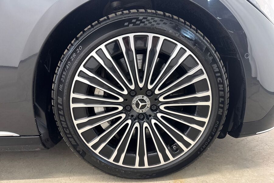 Mercedes-Benz EQE vaihtoauto