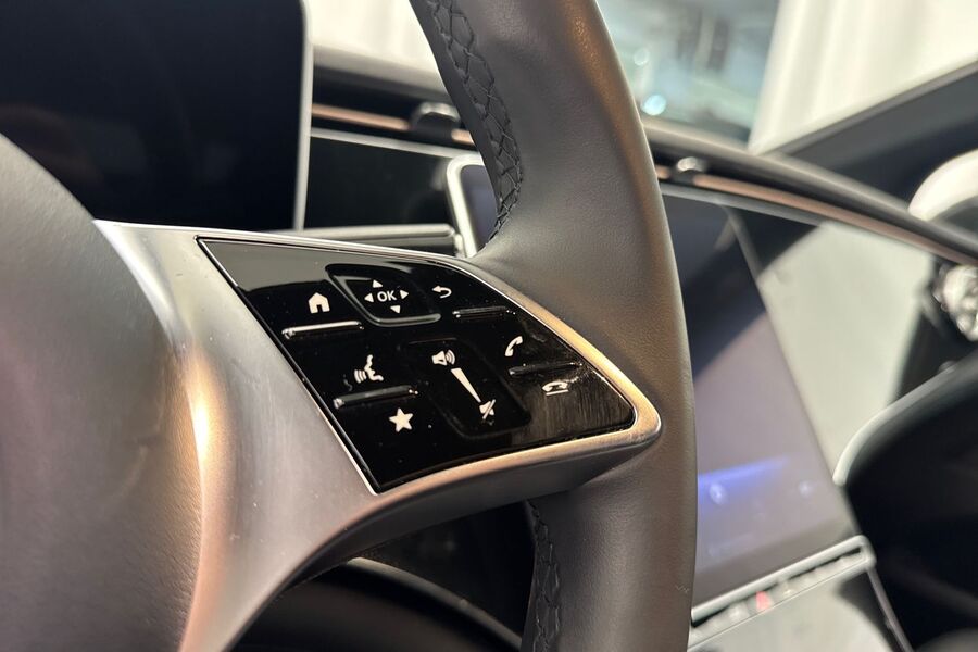 Mercedes-Benz EQE vaihtoauto