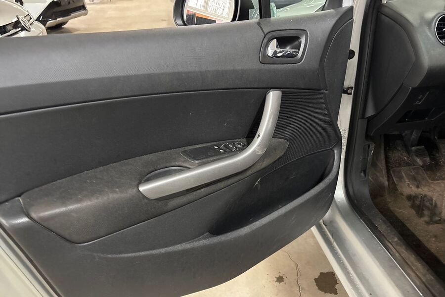 Peugeot 308 vaihtoauto