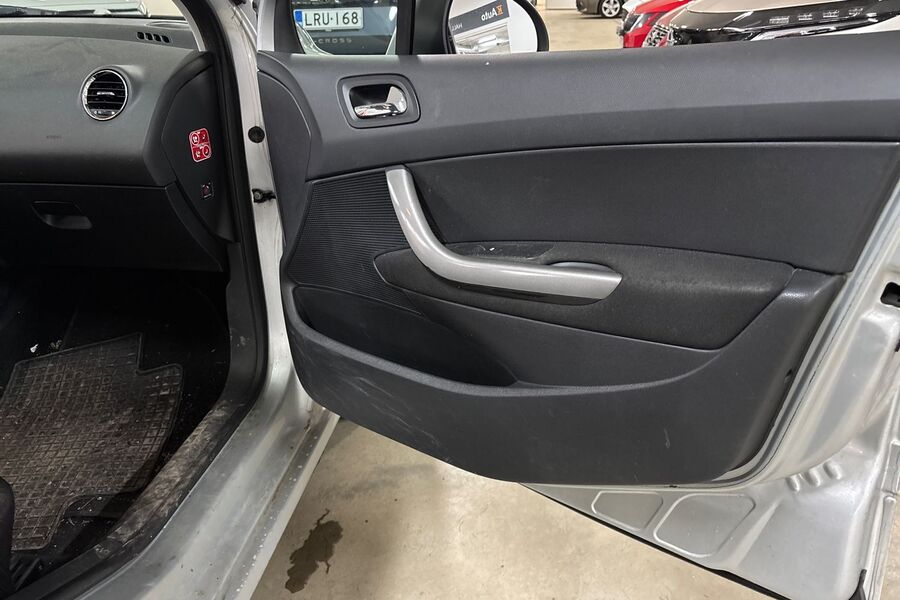 Peugeot 308 vaihtoauto