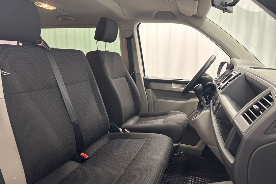 Volkswagen Caravelle vaihtoauto