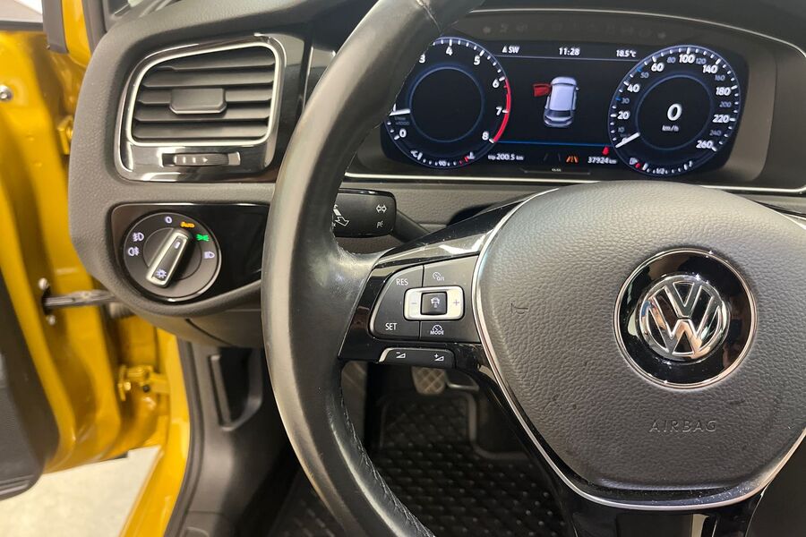 Volkswagen Golf vaihtoauto