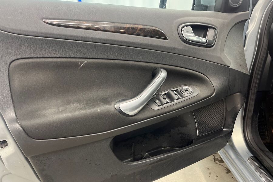 Ford Mondeo vaihtoauto