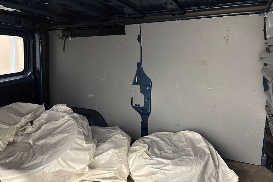 Opel Vivaro vaihtoauto