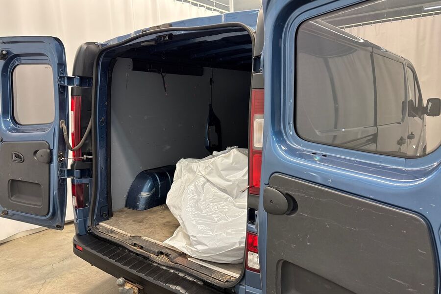 Opel Vivaro vaihtoauto