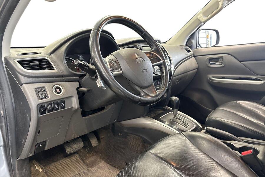 Mitsubishi L200 vaihtoauto