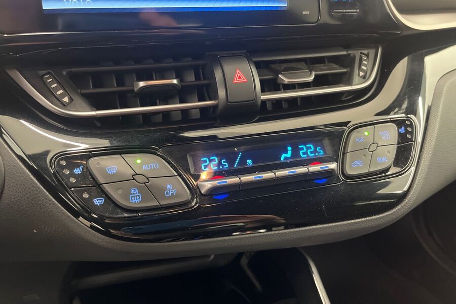 Toyota C-HR vaihtoauto