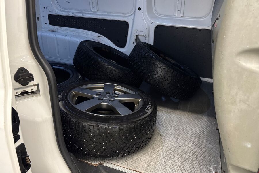 Volkswagen Caddy Maxi vaihtoauto